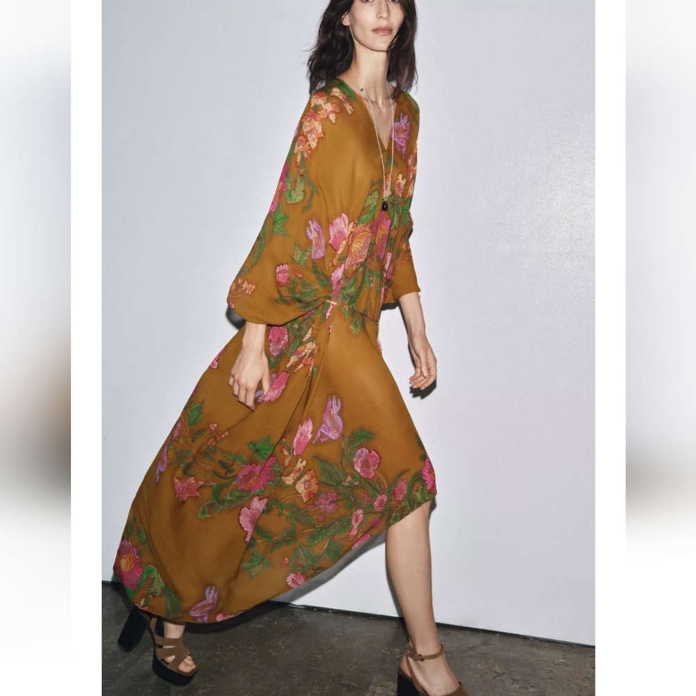 ZARA ZW COLLECTION OVERSIZED FLORAL DRESS NWT SIZE MEDIUM